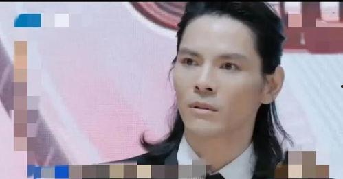 娱乐圈吃瓜的两人是谁啊,揭秘神秘“瓜农”背后的故事